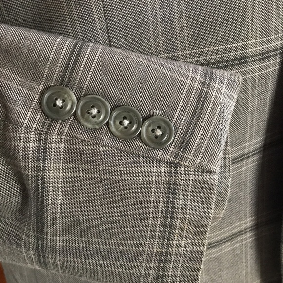 DKNY Jeans Grey Plaid Men’s Sport Coat Size Small - Picture 8 of 12